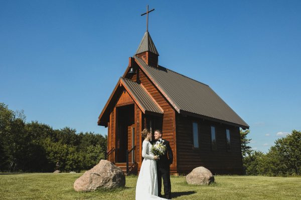 Blooming Barrel Event Center Weddings, Receptions & Retreats